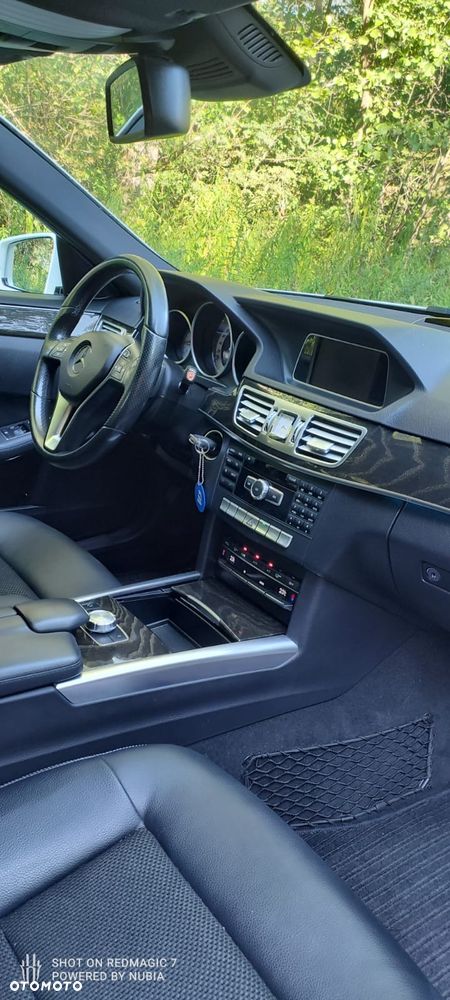 Mercedes-Benz Klasa E 220 BlueTEC 4-Matic Classic - 40