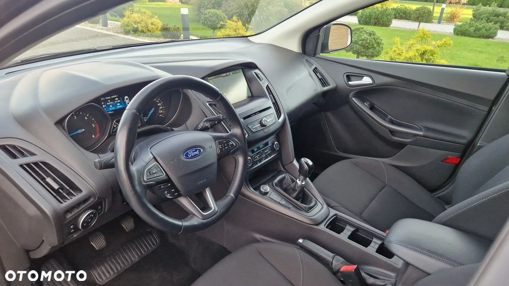 Ford Focus 1.5 EcoBlue Start-Stopp-System TITANIUM - 14