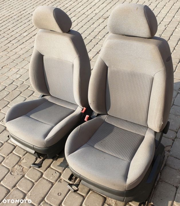 FOTELE PRZEDNIE + TYLNA KANAPA SEAT CORDOBA II - 5