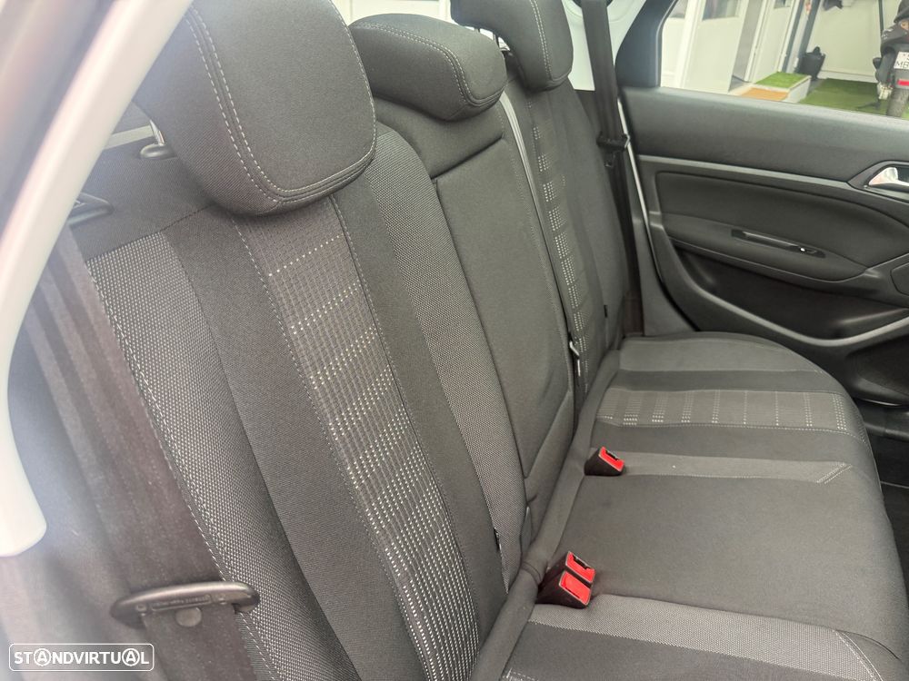 Peugeot 308 SW 1.6 BlueHDi Allure - 21