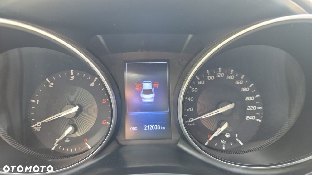 Toyota Avensis 2.0 D-4D Prestige - 9