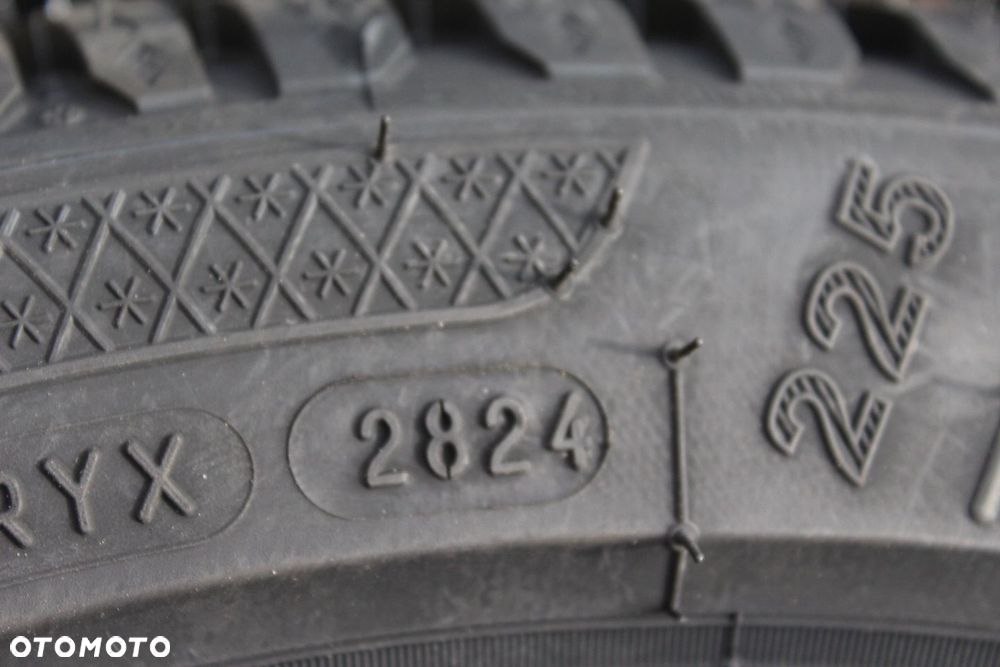 ORYG OPEL ASTRA L 17cali 5x108 ET44 KLEBER 225/45 - 16