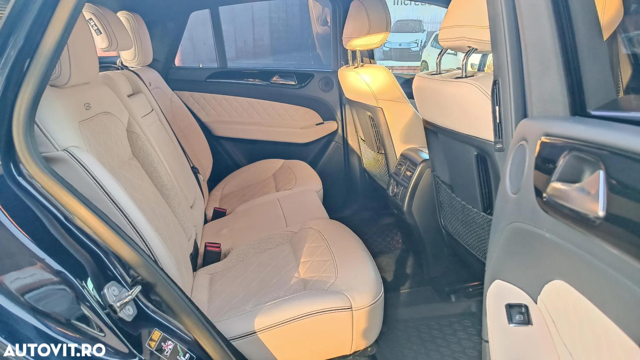 Mercedes-Benz GLE 350 d 4MATIC - 29