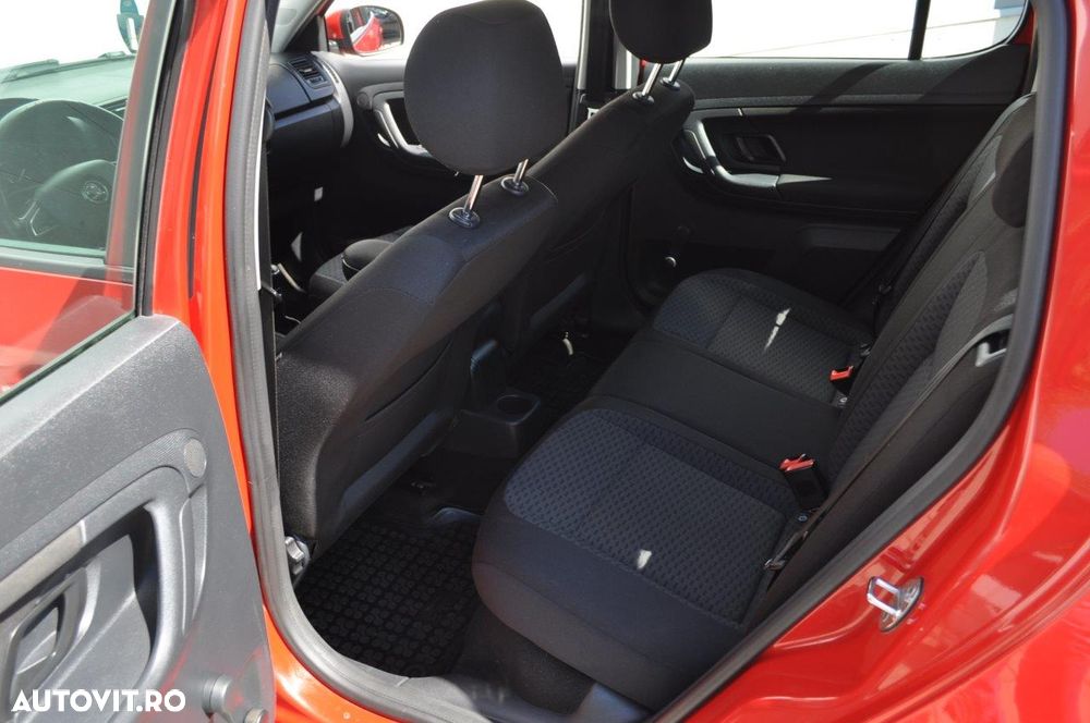 Skoda Fabia 1.2 HTP Ambition - 10