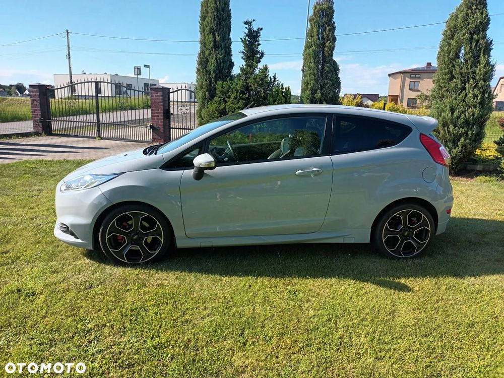 Ford Fiesta ST200 - 2