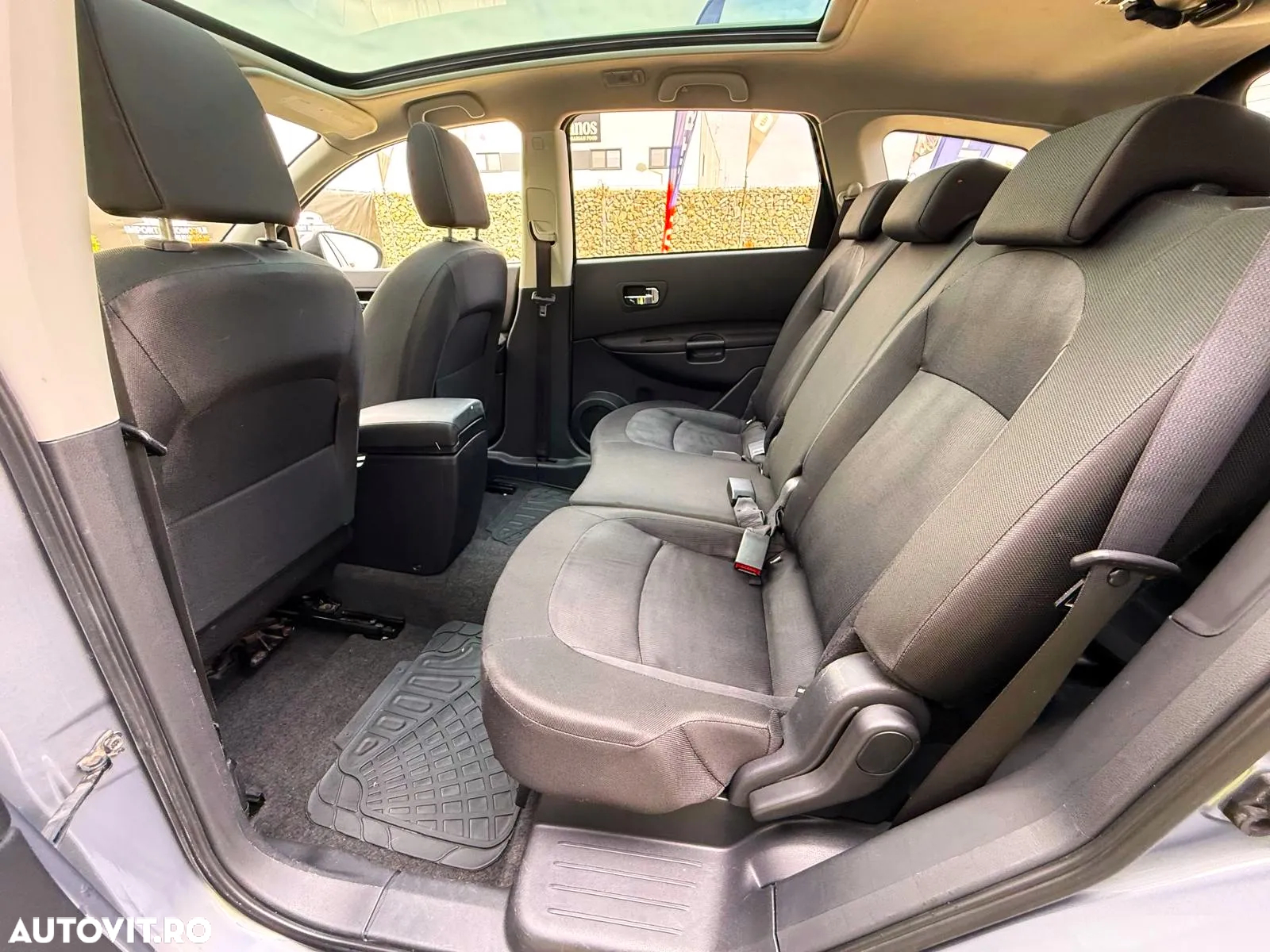 Nissan Qashqai+2 - 20