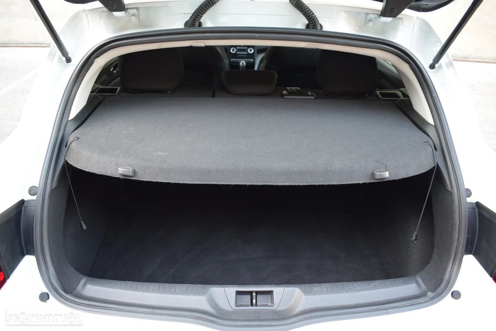 Renault Mégane 1.5 dCi Limited - 32