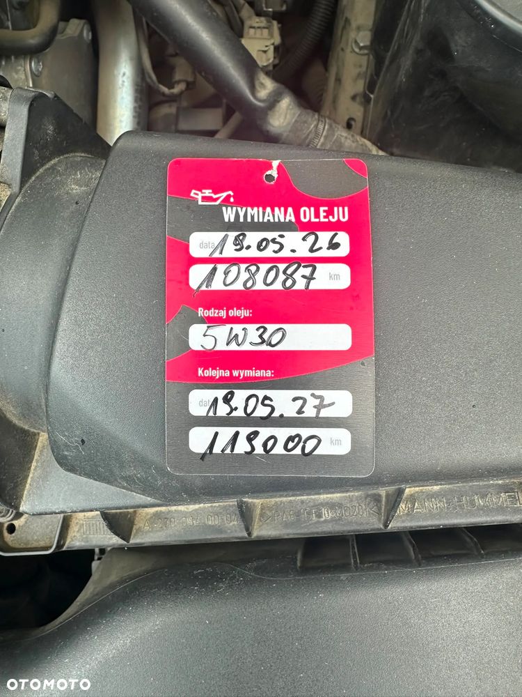 Mercedes-Benz GLA 200 - 11