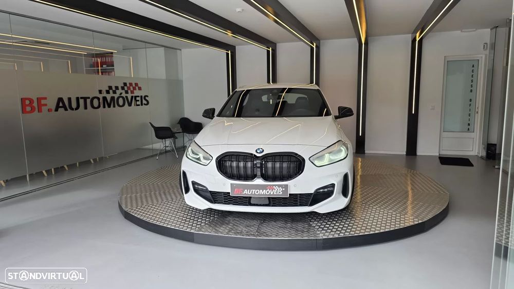 BMW 116 d Pack M - 11