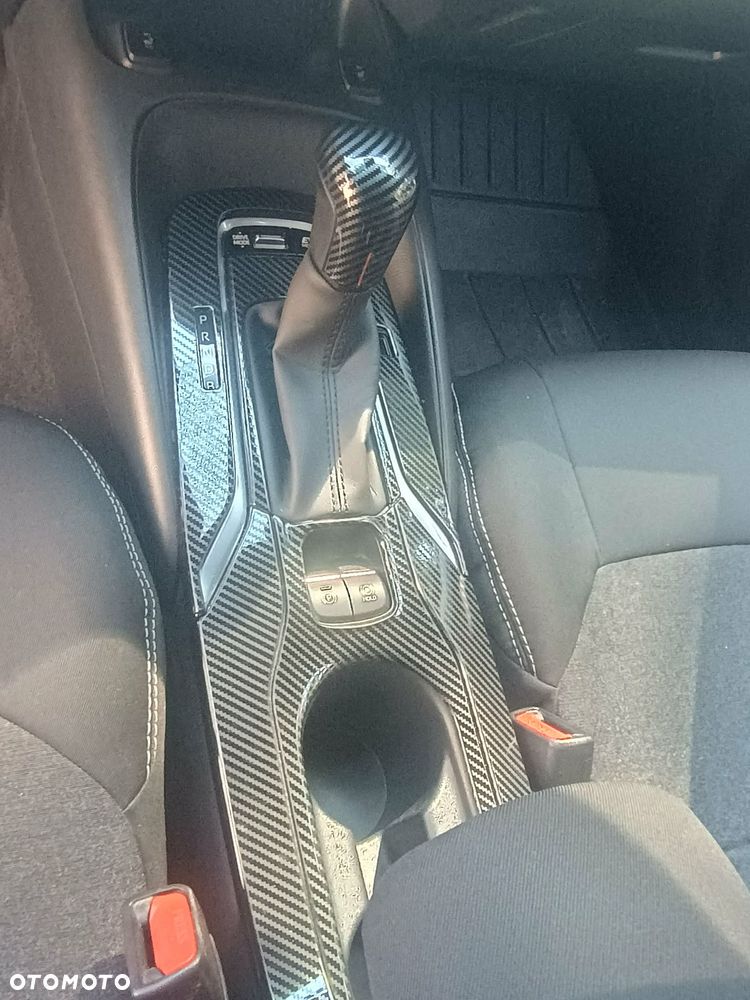 Suzuki Swace 1.8 Hybrid Premium Plus CVT - 10