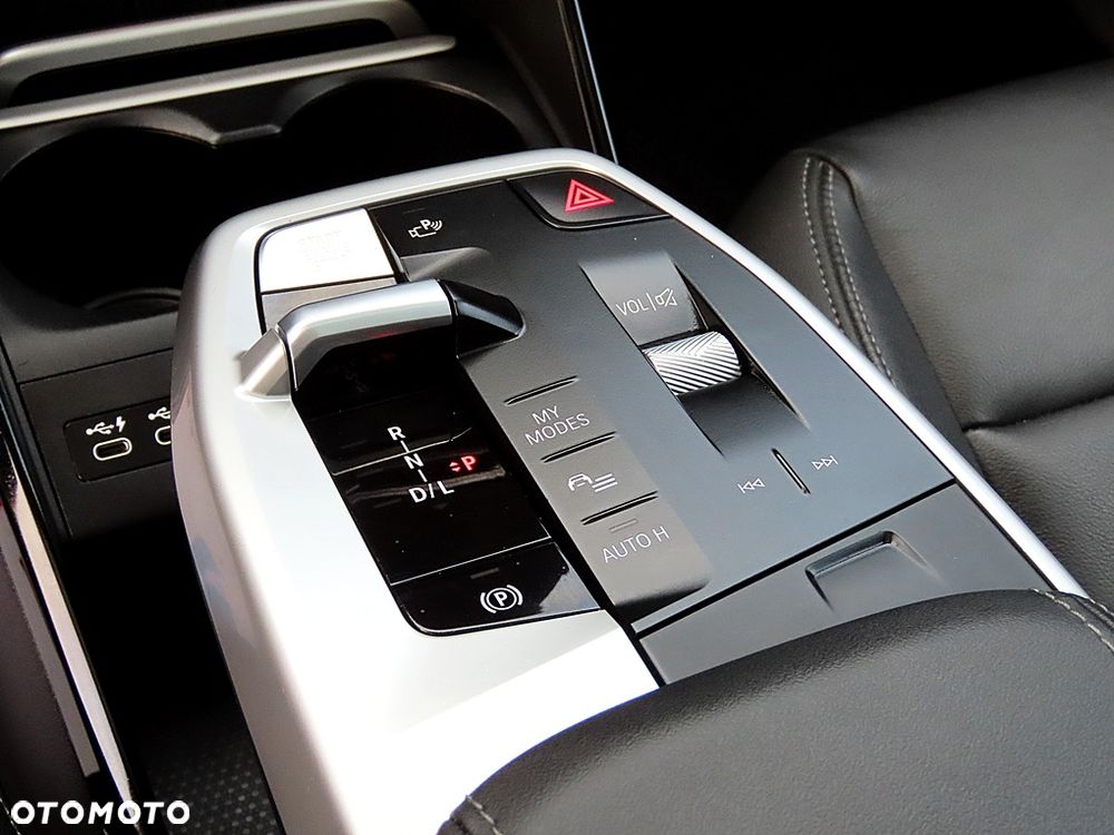 BMW Seria 2 218d Luxury Line sport - 28