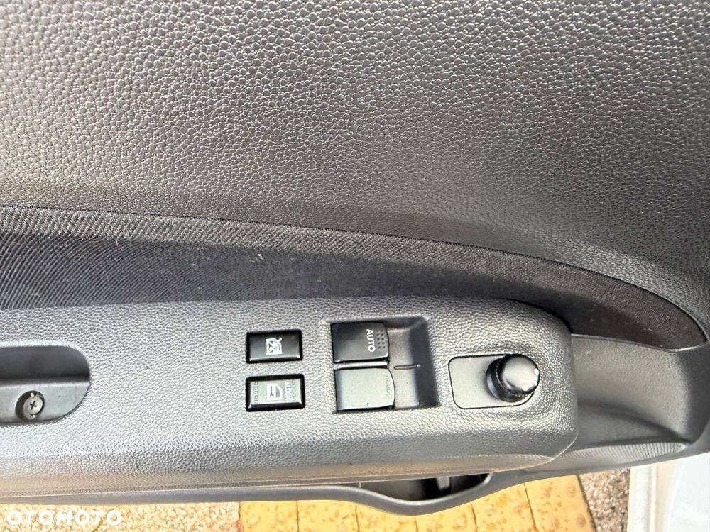 Suzuki Splash 1.2 GLX / Comfort - 26