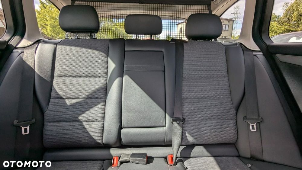 Mercedes-Benz Klasa C 200 CDI BlueEff Classic - 19