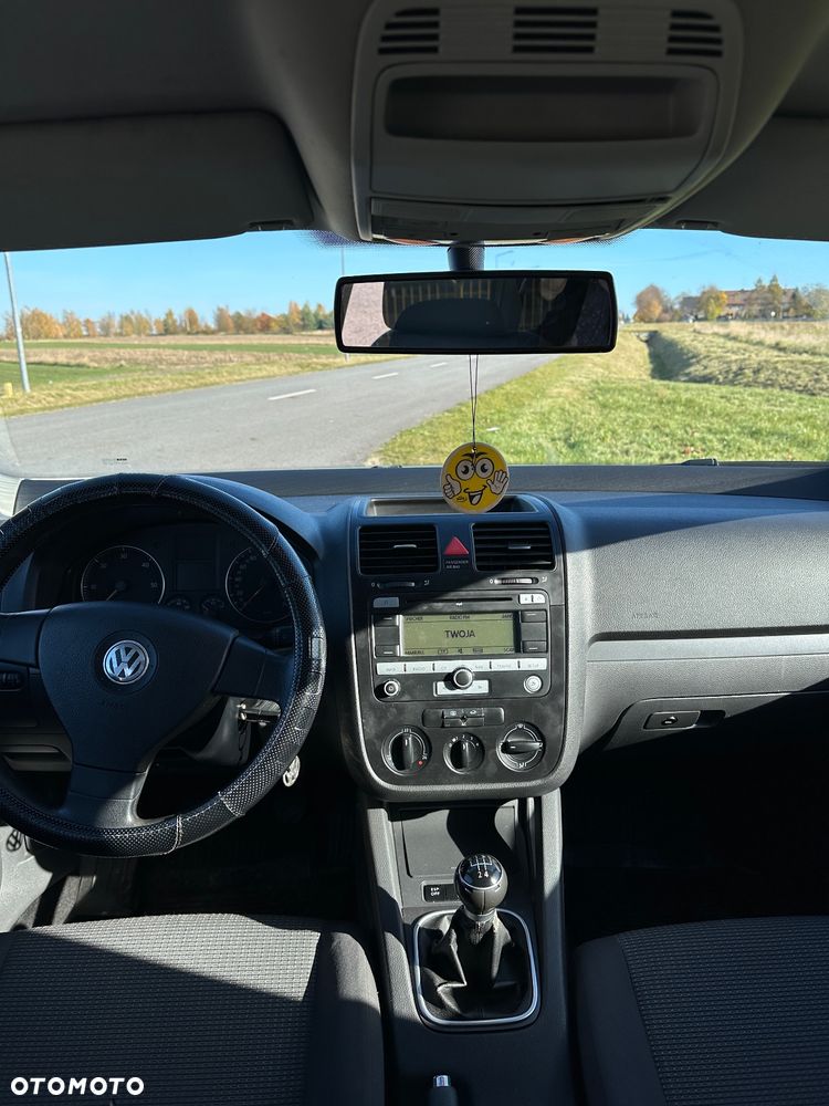 Volkswagen Golf V 1.9 TDI Comfortline - 4
