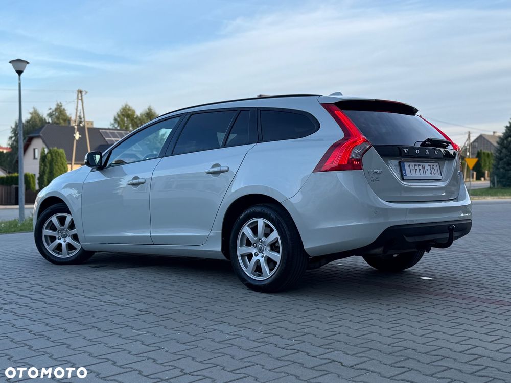 Volvo V60 D3 Momentum - 20