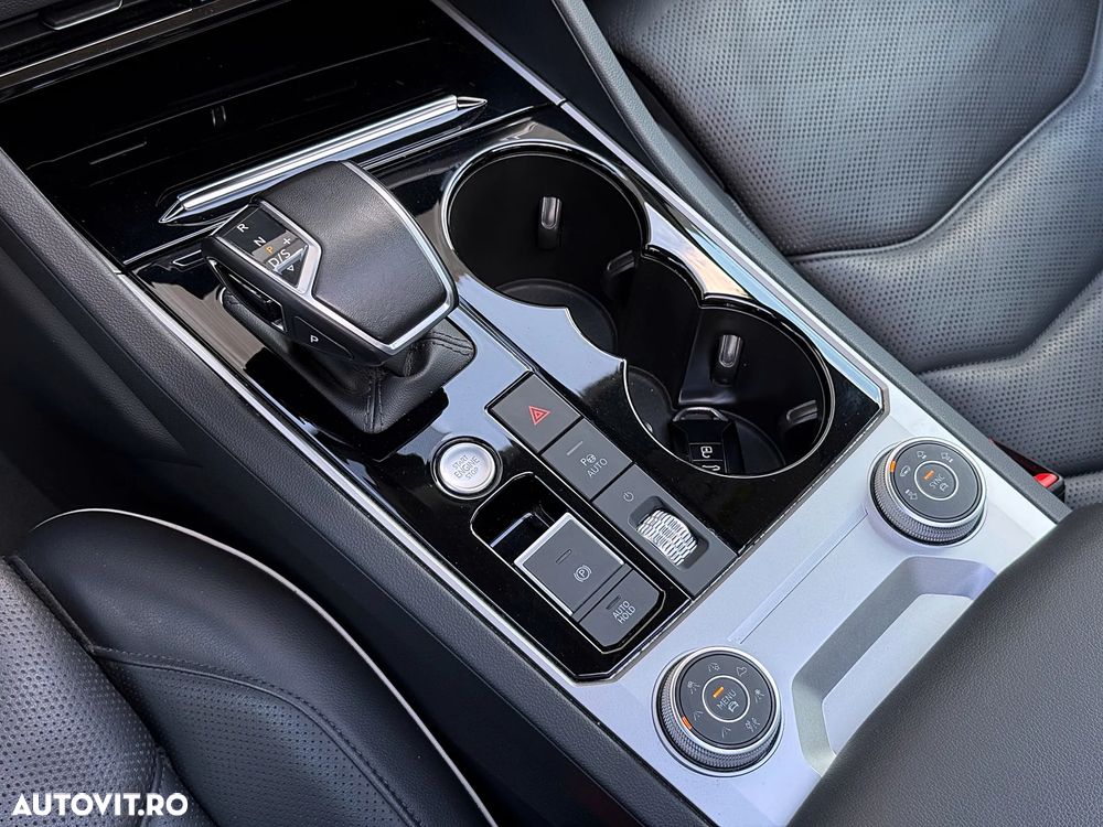 Volkswagen Touareg V6 e-Hybrid OPF 4Motion Aut. Elegance FINAL EDITION - 27