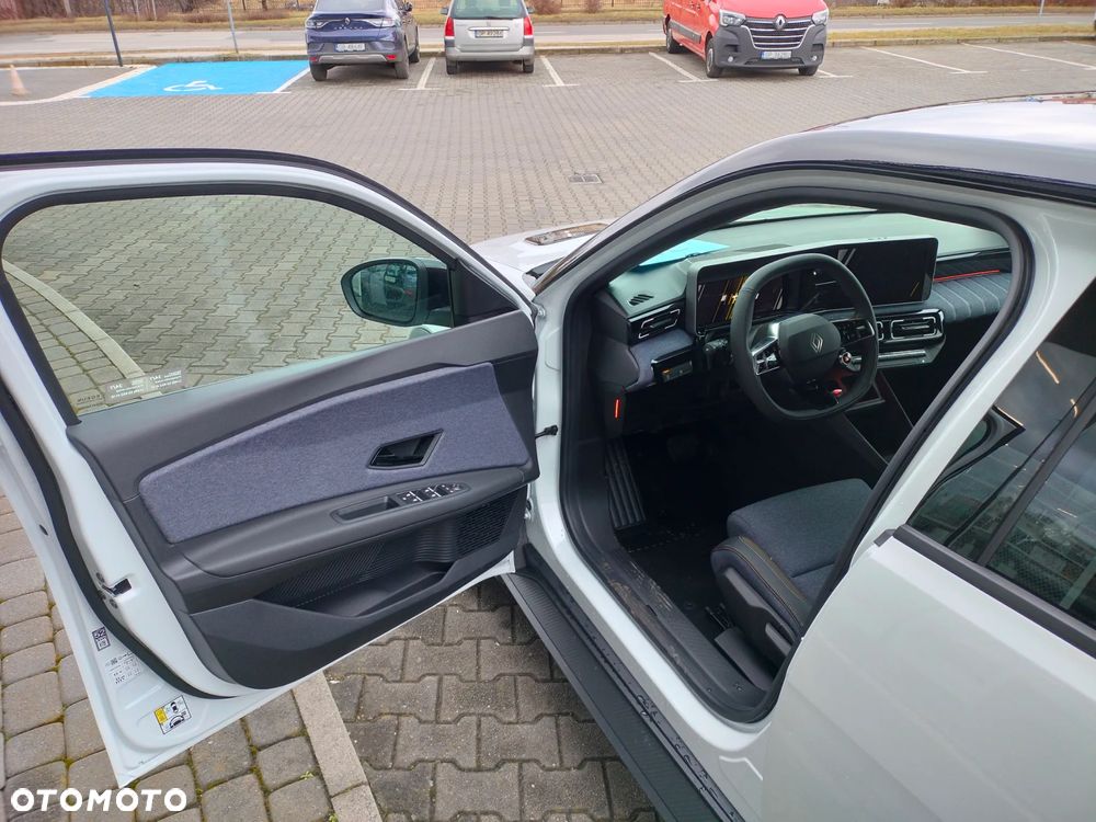 Renault 5 E-Tech Techno 150 Comfort Range - 12