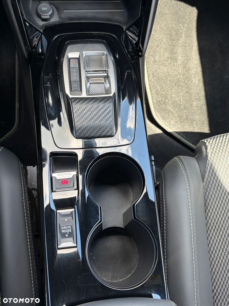 Peugeot 2008 1.5 BlueHDi GT S&S EAT8 - 11