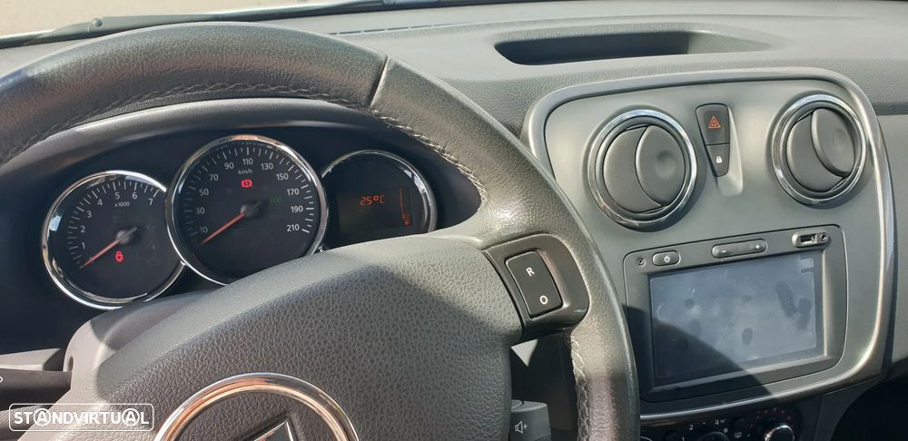 Dacia Sandero 0.9 TCe Stepway - 15