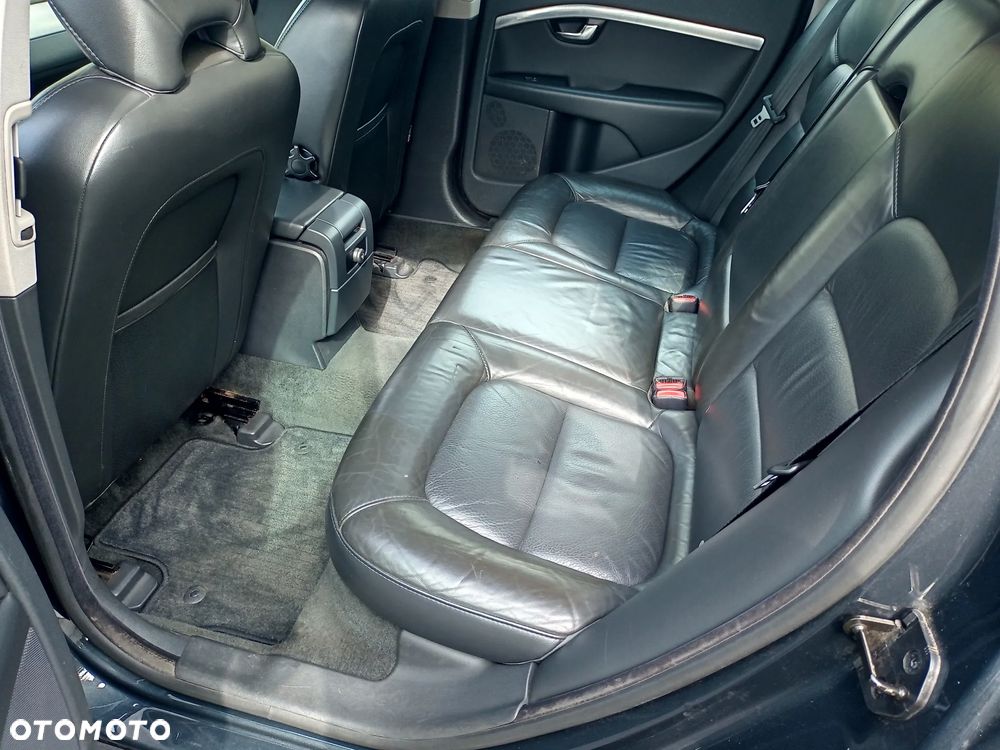 Volvo V70 2.0D Momentum - 12