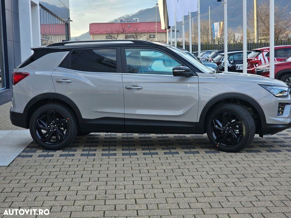 KG Mobility Korrando - 9