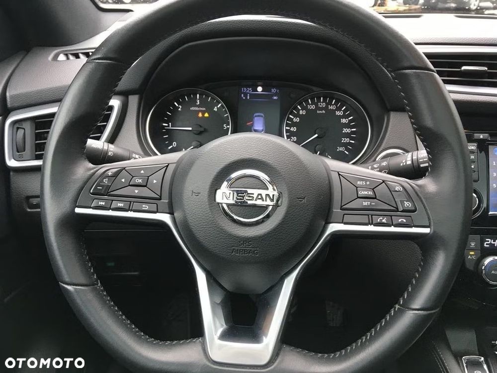 Nissan Qashqai 1.6 dCi Xtronic TEKNA+ - 14