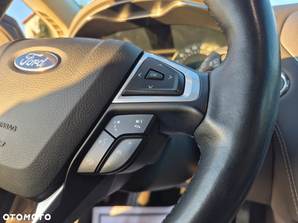 Ford Mondeo 2.0 TDCi STart-Stopp PowerShift-Aut Vignale - 36