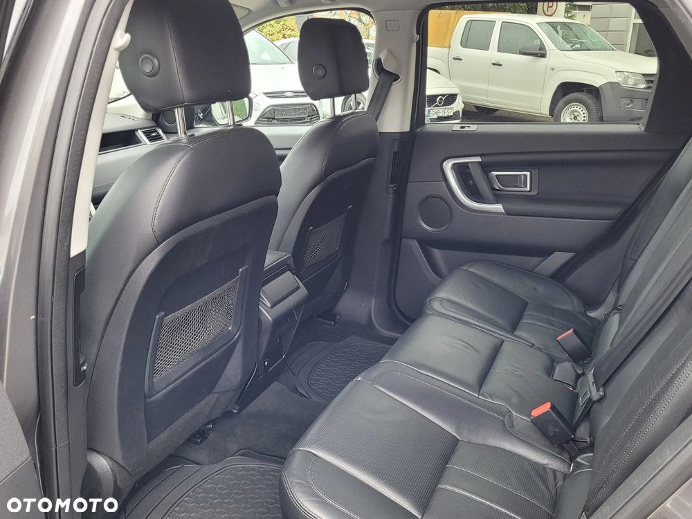 Land Rover Discovery Sport - 24