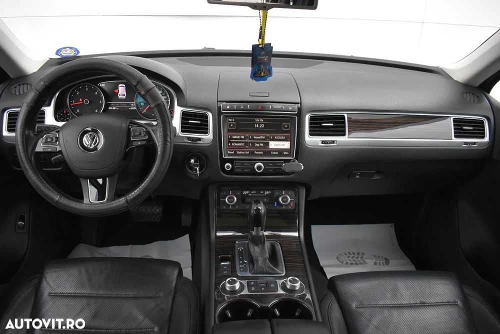Volkswagen Touareg V6 TDI BMT Supreme Plus - 26
