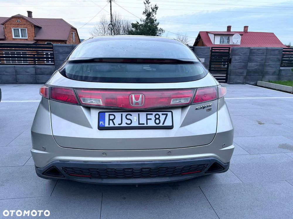 Honda Civic 1.8 Executive - 7