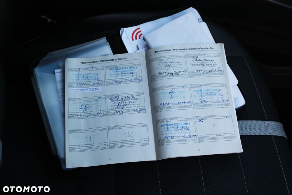 Ford Kuga 2.0 TDCi 2x4 Titanium - 35