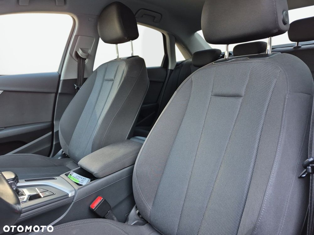 Audi A4 Limousine 35 TFSI S tronic - 11