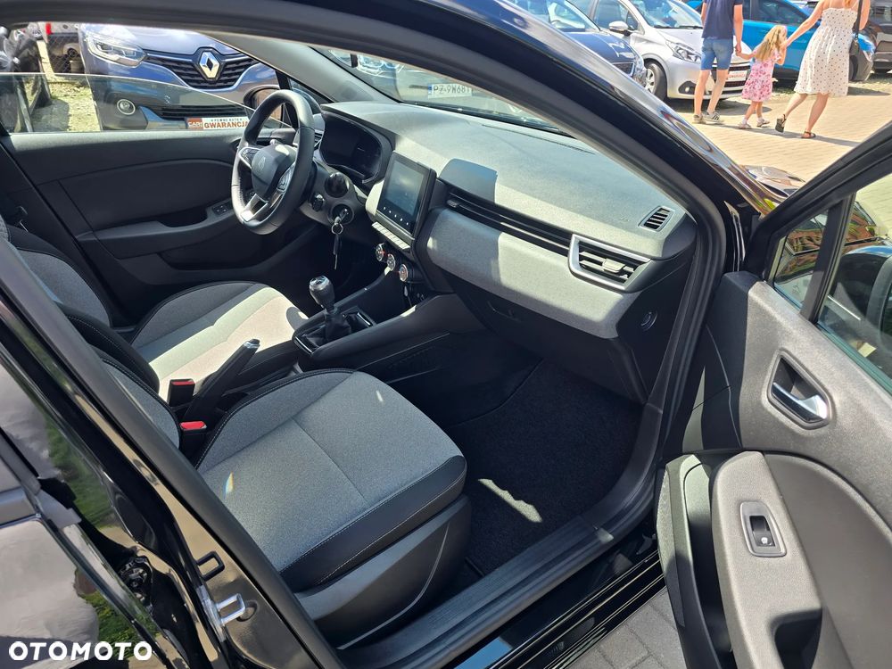 Renault Clio - 11