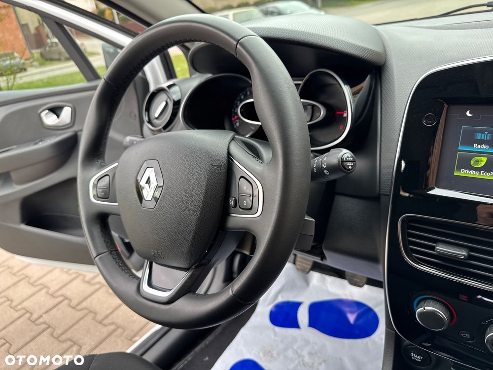 Renault Clio 1.2 16V 75 Limited - 25