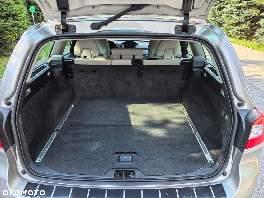 Volvo V70 D2 Dynamic Momentum - 12