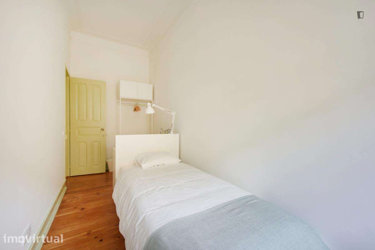 Quarto - localizado em Alcântara Lisbon - Grande imagem: 2/33