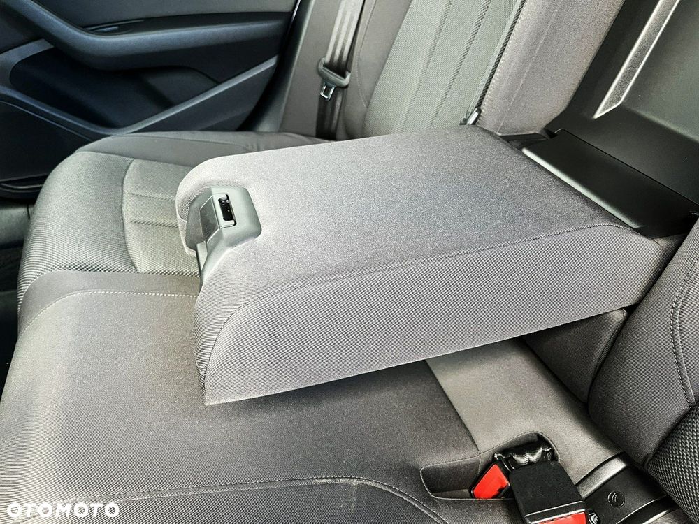 Audi A4 Allroad - 37