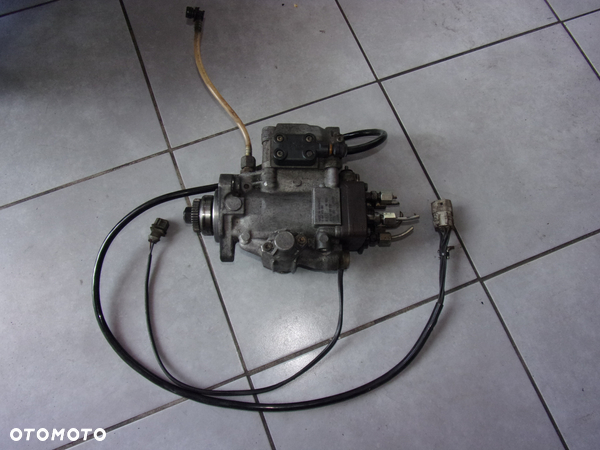 Pompa wtryskowa Mercedes Sprinter 2.9TD 0460415982