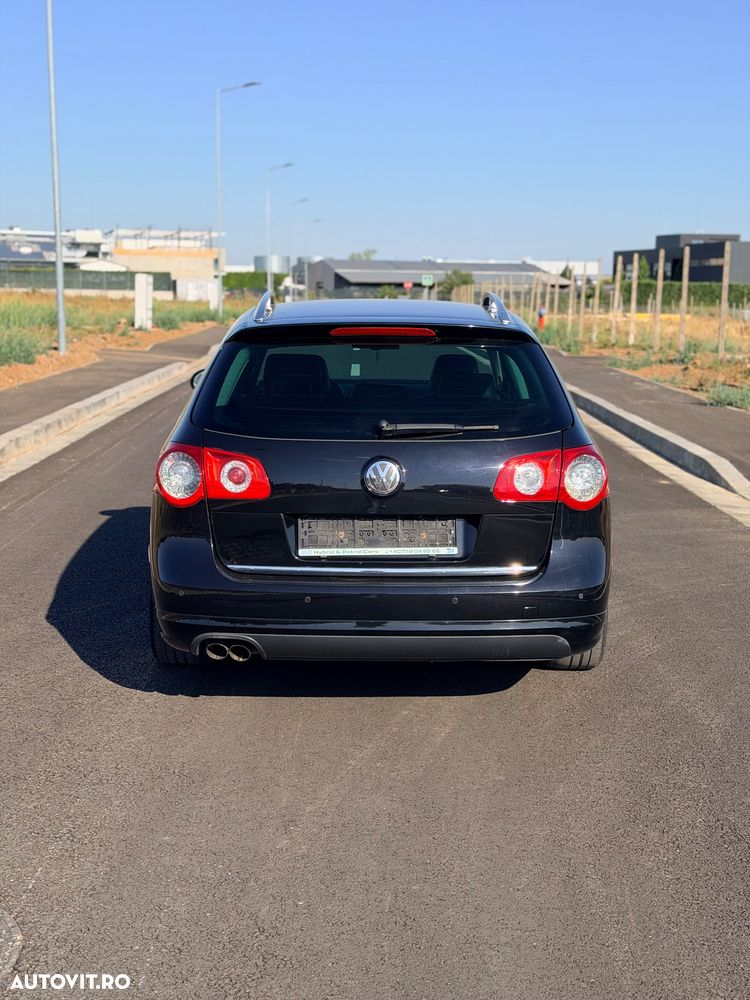 Volkswagen Passat 2.0 TDI BlueMotion Technology DSG Highline - 11