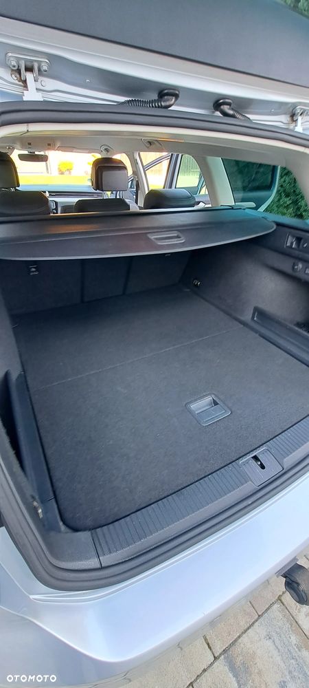 Volkswagen Passat Variant - 25