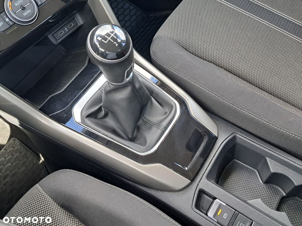 Volkswagen T-Roc 1.5 TSI GPF ACT Advance - 21