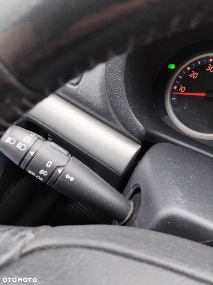 Renault Clio 1.2 16V Expression - 12