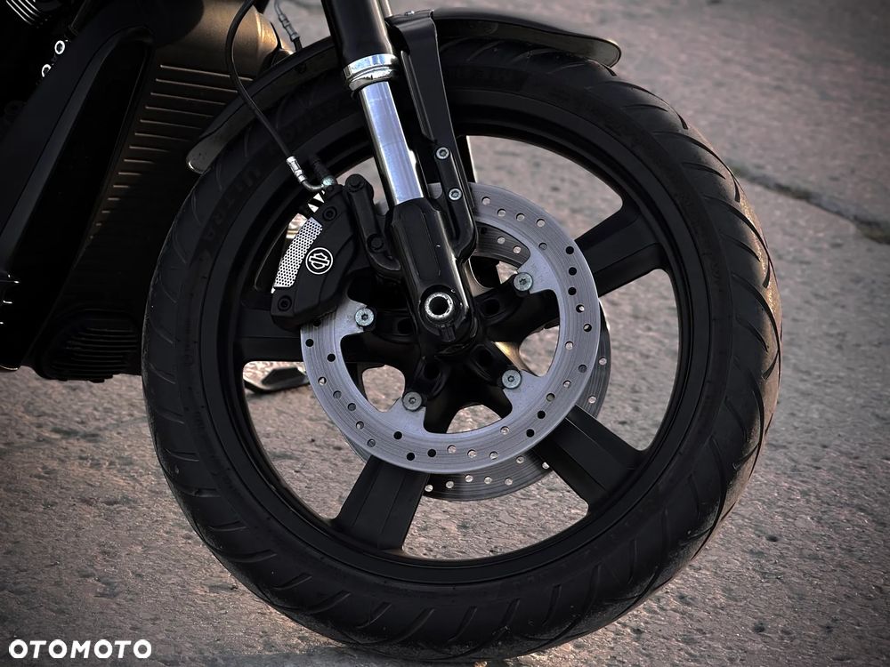 Harley-Davidson V-Rod Night Rod - 26