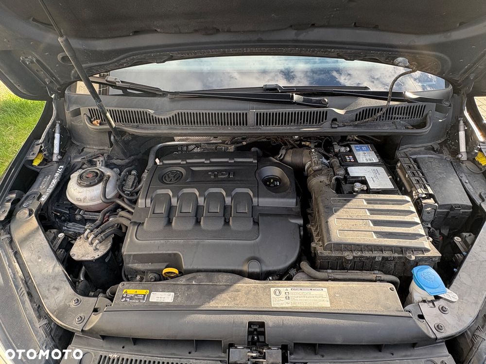 Volkswagen Touran 1.6 TDI SCR (BlueMotion Technology) DSG Comfortline - 11