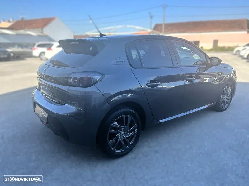 Peugeot 208 1.2 PureTech Allure EAT8 - 5