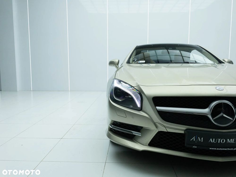 Mercedes-Benz SL - 17