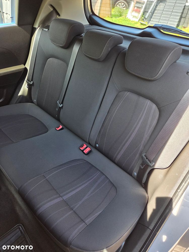 Chevrolet Aveo 1.6 LTZ - 21