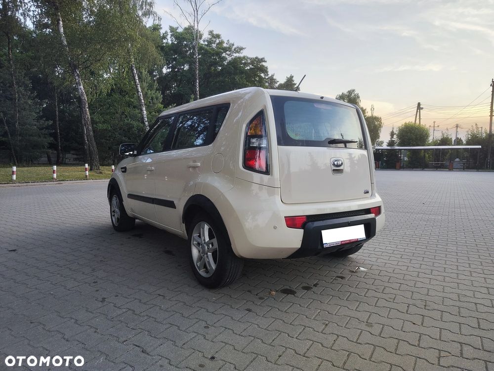 Kia Soul 1.6 CRDi L EU5 - 3