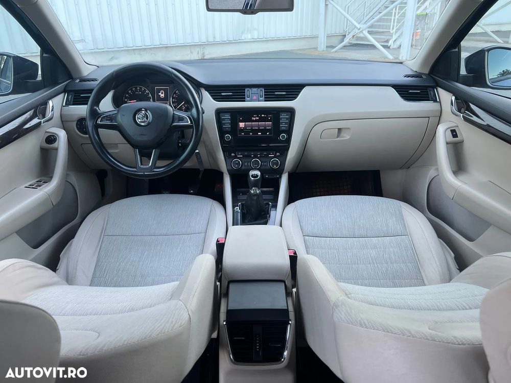 Skoda Octavia 1.6 TDI Ambition - 19