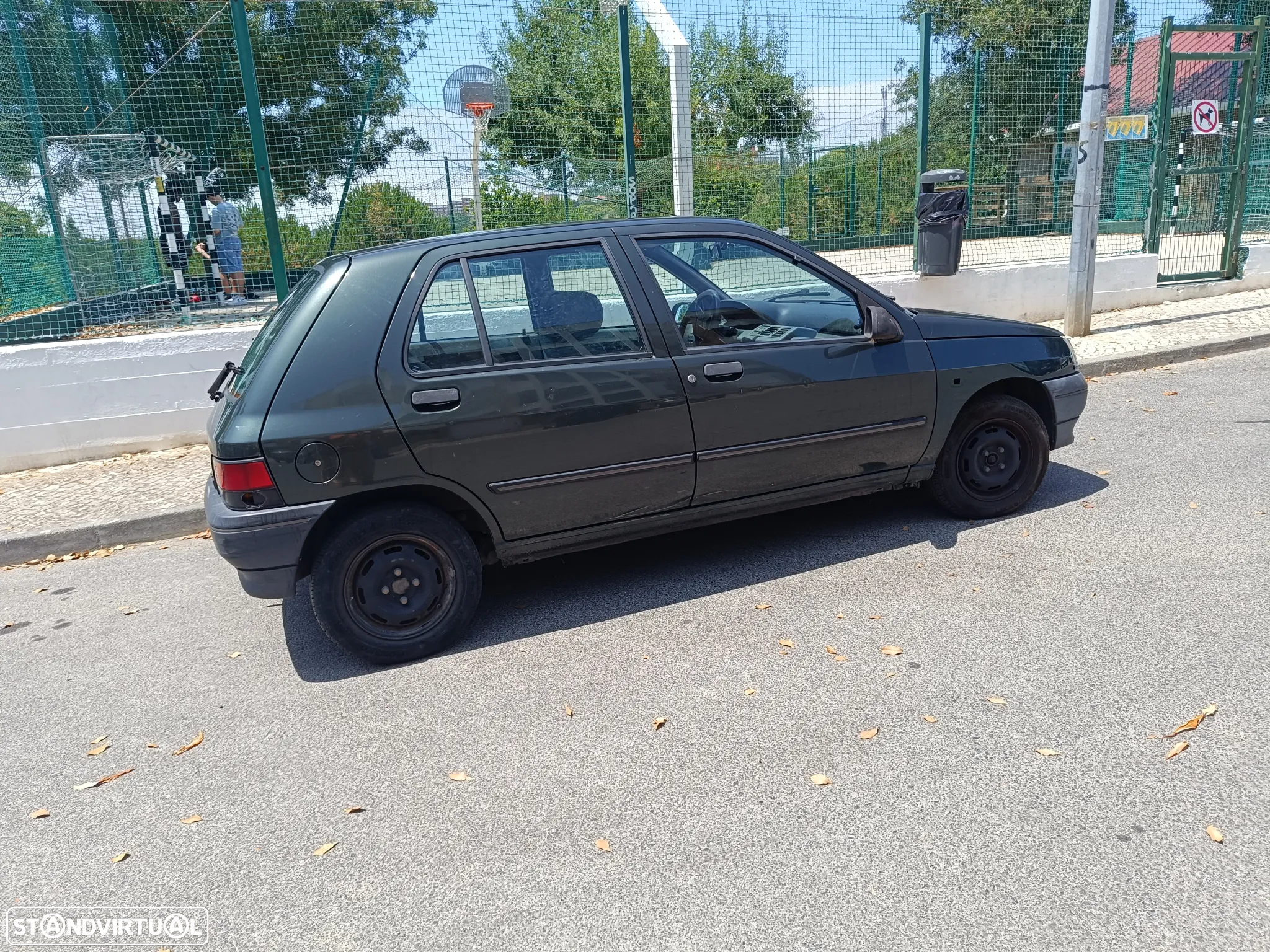 Renault Clio - 2